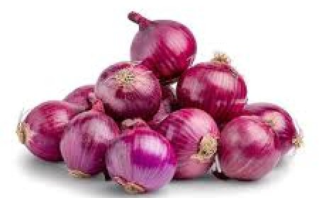 நீங்க வாங்குற வெங்காயத்தில் இப்படி கருப்பு அச்சு இருக்கா..? அப்ப அதை வாங்கலாமா, வாங்க கூடாதா?