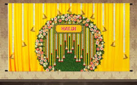 Haldi function : கல்யாணத்துக்கு முன்னாடி நாள் மஞ்சள் தேய்ச்சு நலங்கு வைக்கறது எதுக்குனு தெரியுமா?