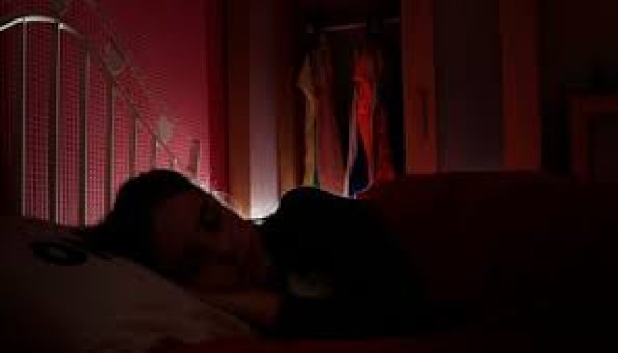 Dark room sleep benefits: வெளிச்சம் இல்லாத இருட்டான அறையில் நாம் ஏன் தூங்கணும் தெரியுமா?