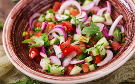 ஆரோக்கியம் தரும் வெஜிடபுள் சாலட் !!