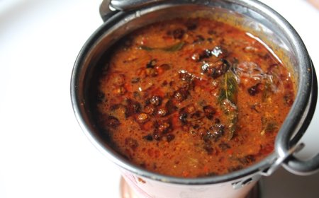 மணத்தக்காளி புளிகுழம்பு செய்வது எப்படி ? இளம் தாய்மார்களுக்கு முக்கியமாக செய்து கொடுங்கள்.