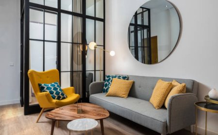 வீட்டில் கண்ணாடியை எந்த திசையில் வைக்கணும் தெரியுமா? உங்களுக்கான வாஸ்து டிப்ஸ் இதோ