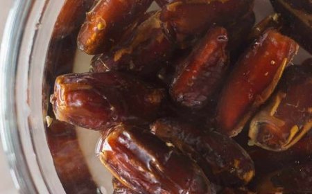 தினமும் 2 பேரிச்சம் பழத்தை ஊறவைத்து சாப்பிட்டால் கிடைக்கும் நன்மைகள்