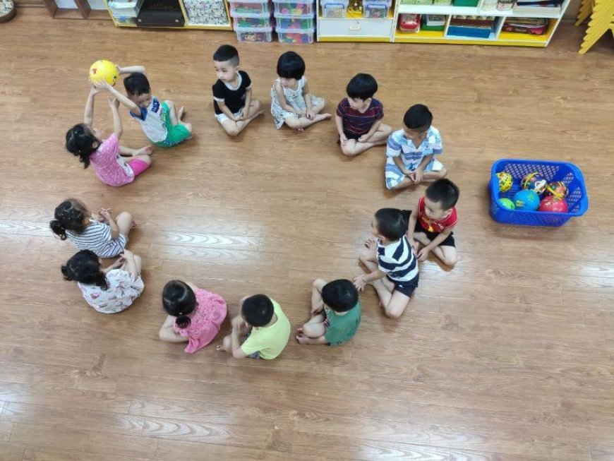 5. குழு விளையாட்டுகள் (Group Activities)
